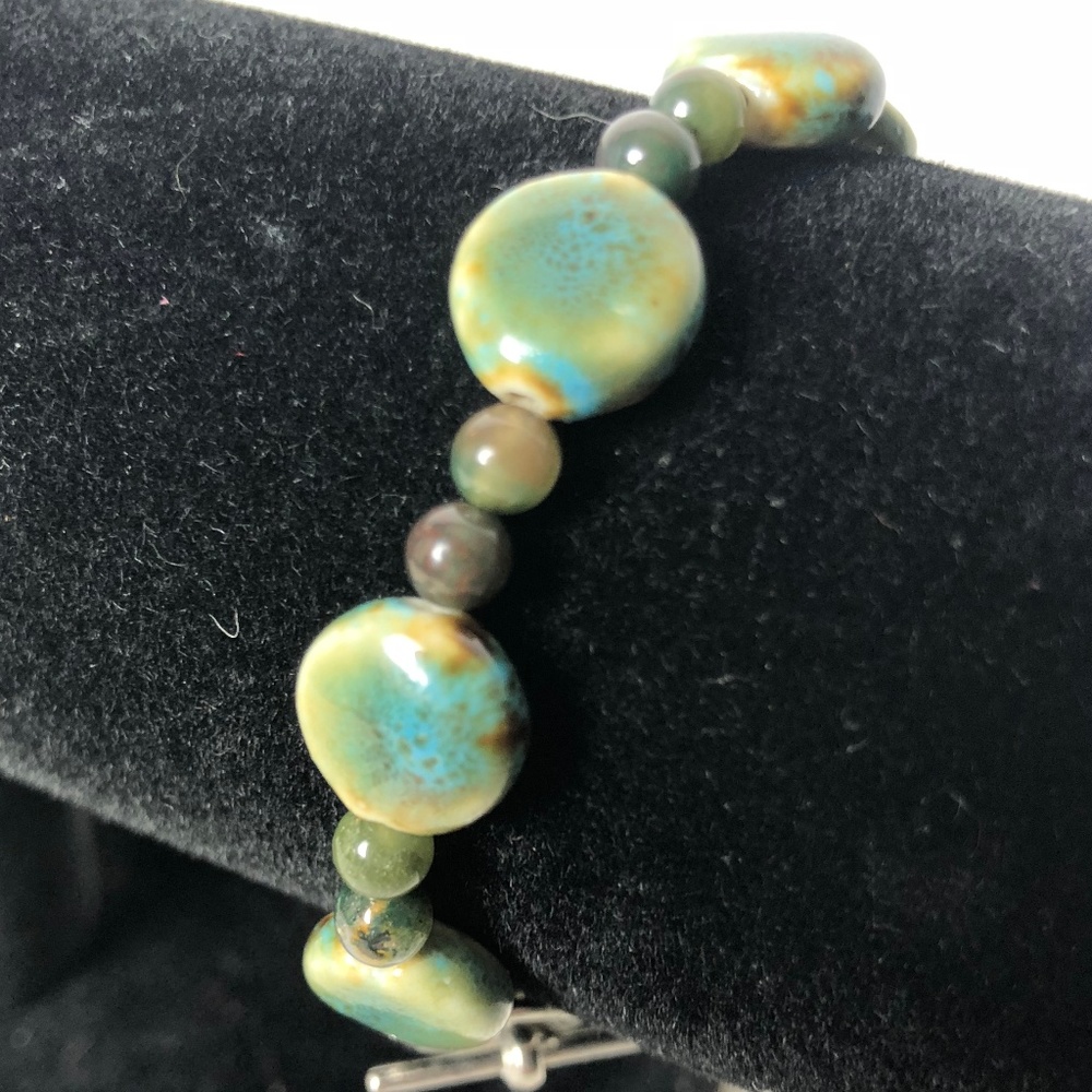 Green and blue Ceramic‎ bead toggle bracelet